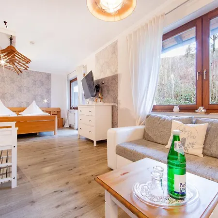 Landgasthaus Zum Kreuzberg Hotel