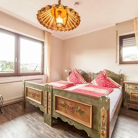 Szálloda Landgasthaus Zum Kreuzberg 2*