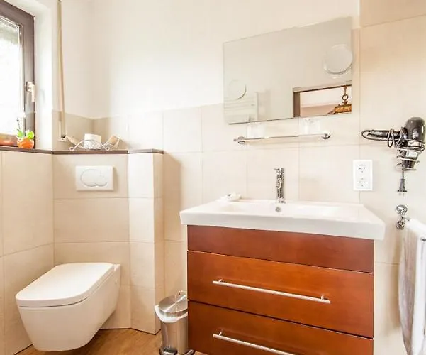 Landgasthaus Zum Kreuzberg Schonbach (Vulkaneifel)