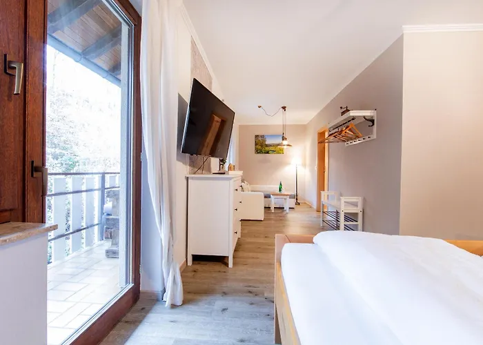 Landgasthaus Zum Kreuzberg 2* Schonbach (Vulkaneifel)