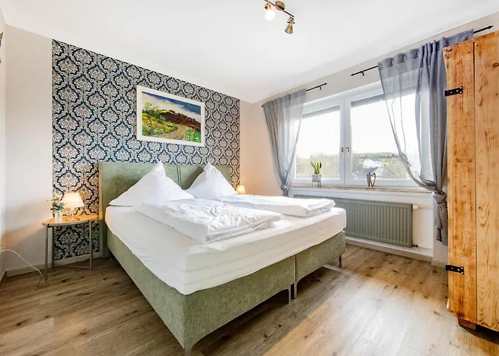 Hotel Landgasthaus Zum Kreuzberg Schonbach (Vulkaneifel)