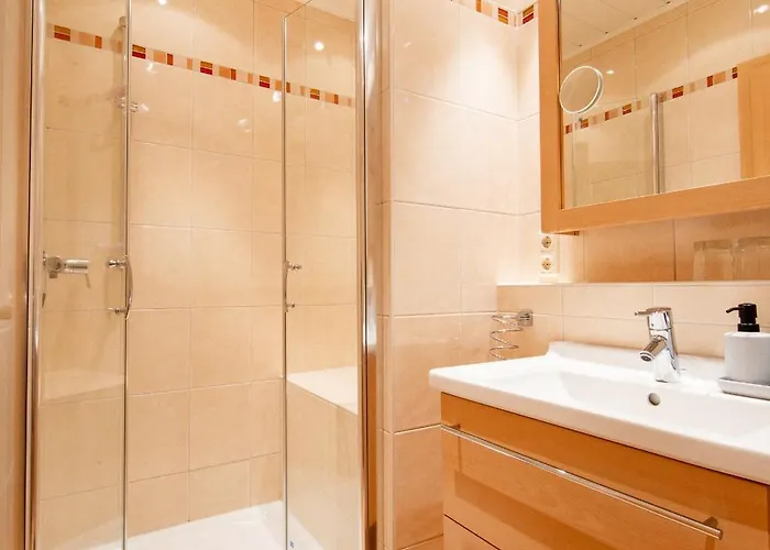 Hotel Landgasthaus Zum Kreuzberg 2*