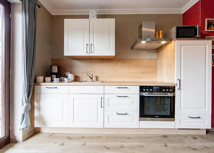 Landgasthaus Zum Kreuzberg 2*