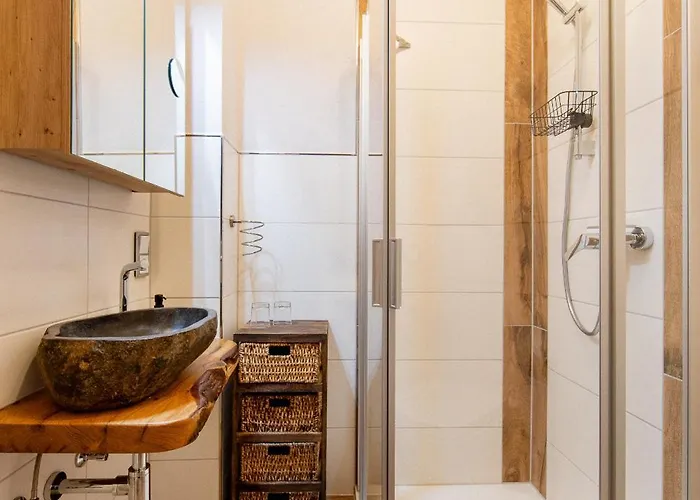 Landgasthaus Zum Kreuzberg Schonbach (Vulkaneifel)