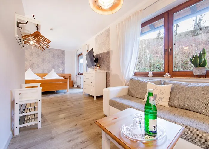 Landgasthaus Zum Kreuzberg Hotel