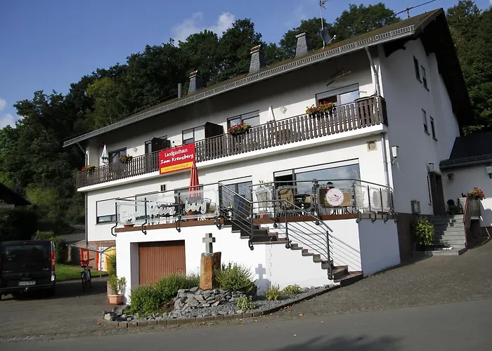 Landgasthaus Zum Kreuzberg Hotel Schonbach (Vulkaneifel)