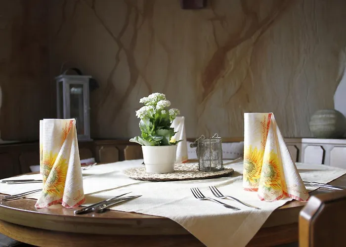 Hotel Landgasthaus Zum Kreuzberg 2*