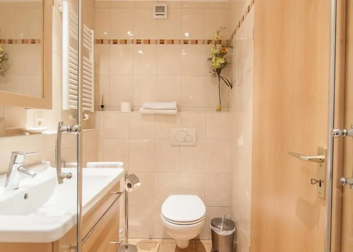 Landgasthaus Zum Kreuzberg Hotel