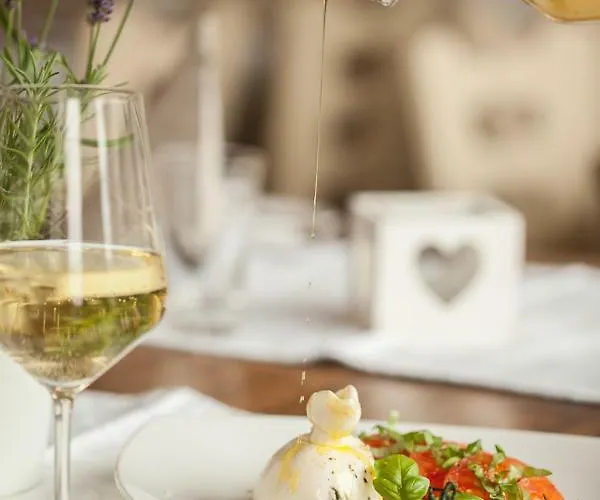 Landgasthaus Zum Kreuzberg Hotel